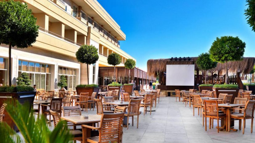 Crystal De Luxe Resort & Spa