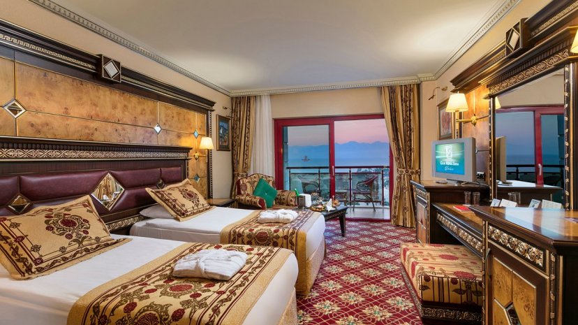 Фотографии