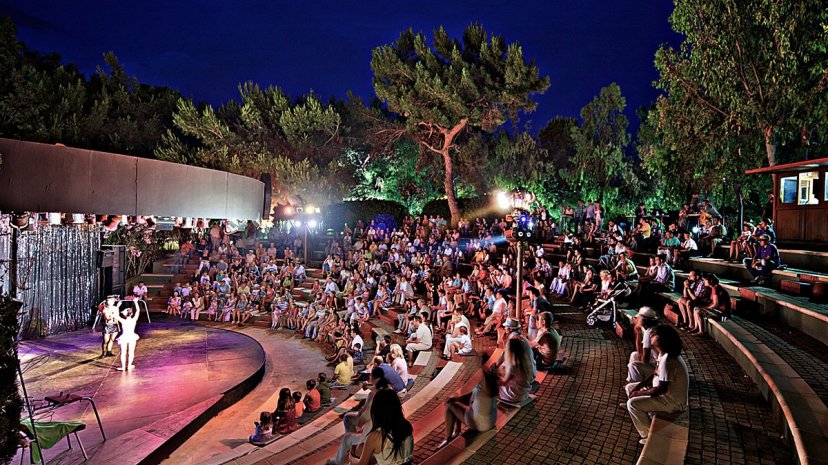 Фотографии