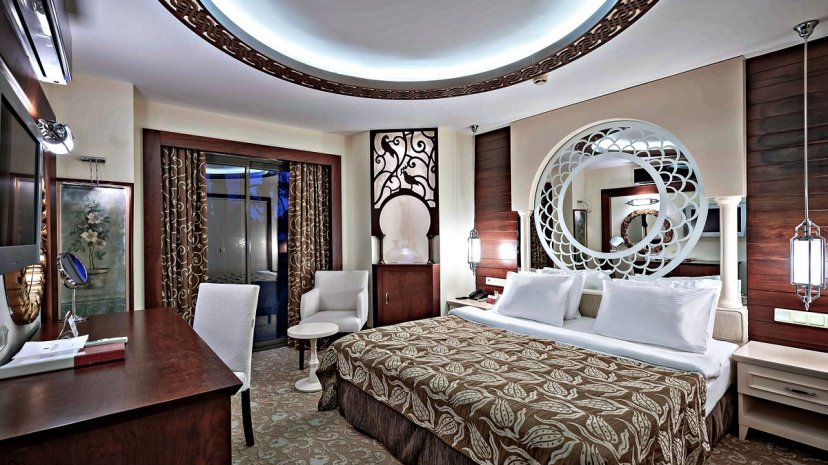 Фотографии